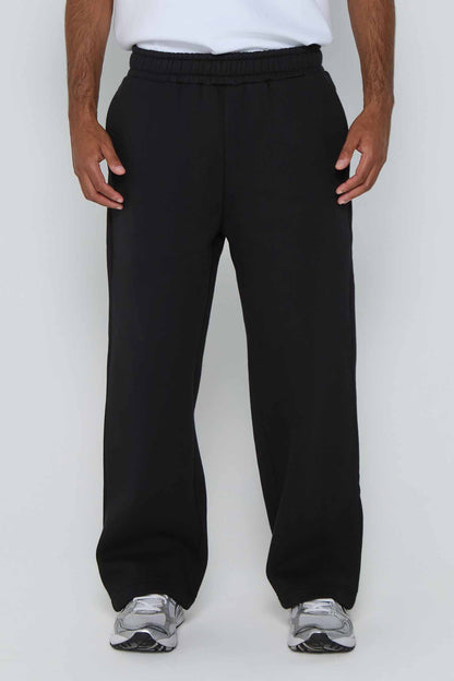 Relaxed Straight Leg Jogger- Black